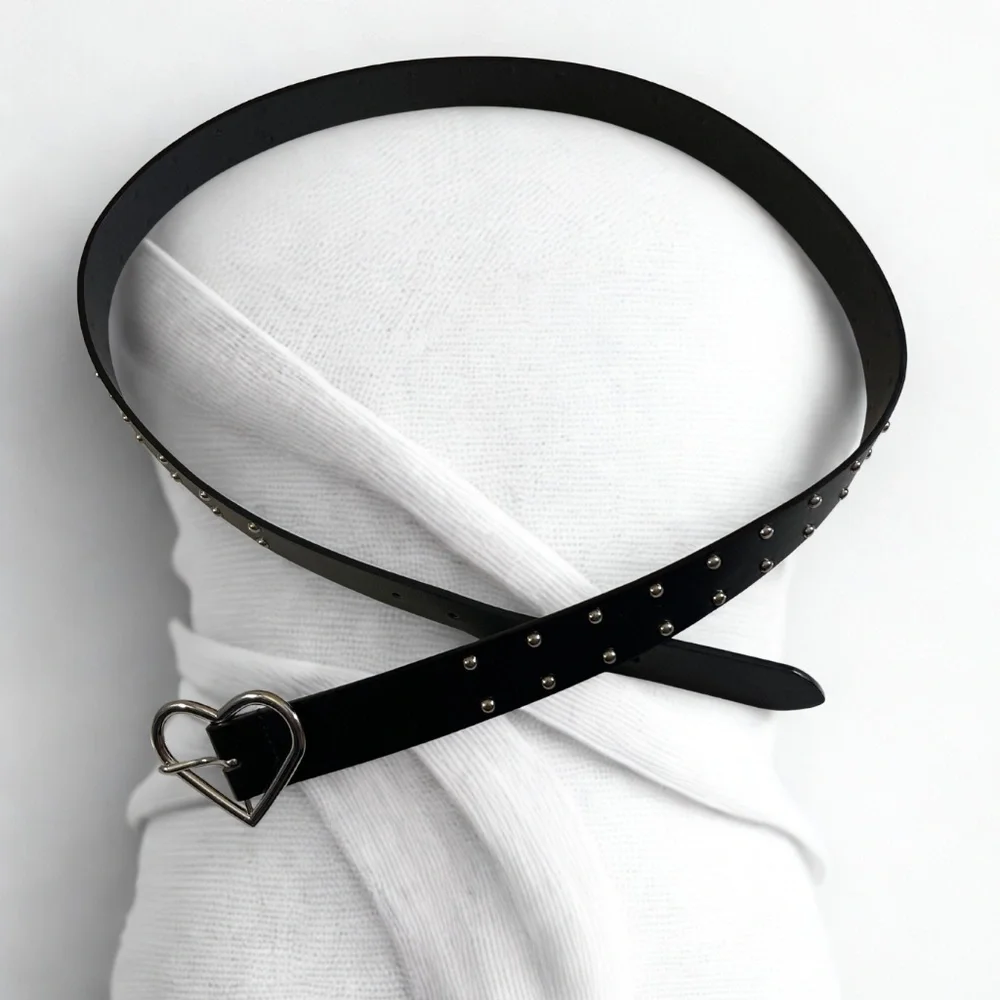 Grungy Heart Buckle Belt